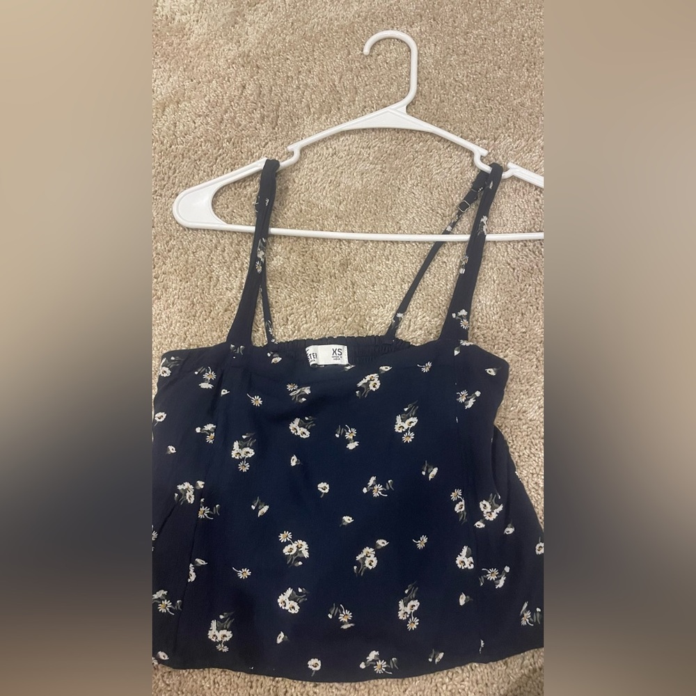 hollister navy flowy tank top